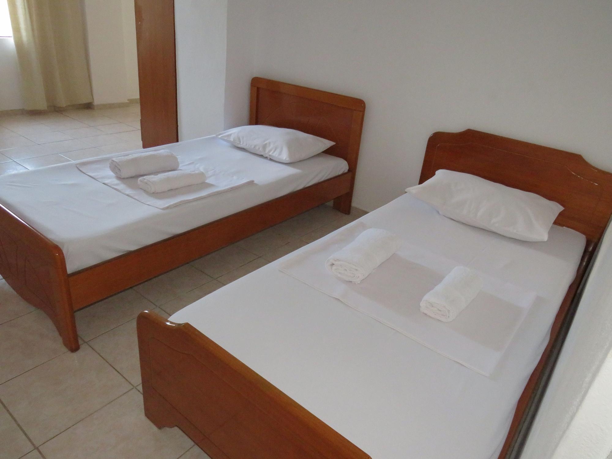 Casa Mia Hotel Sarandë Eksteriør billede