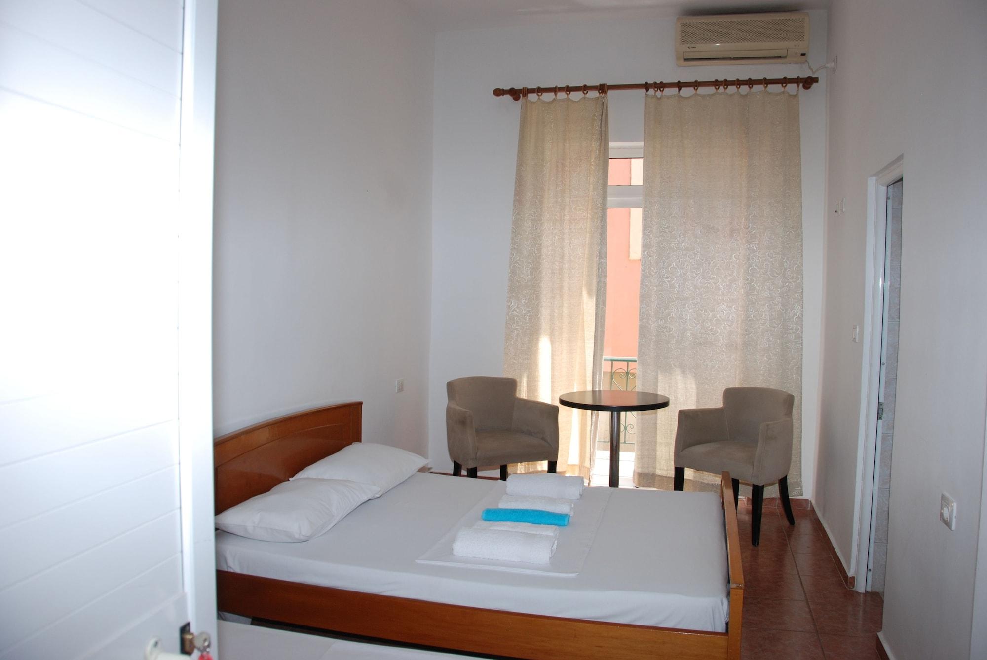 Casa Mia Hotel Sarandë Eksteriør billede